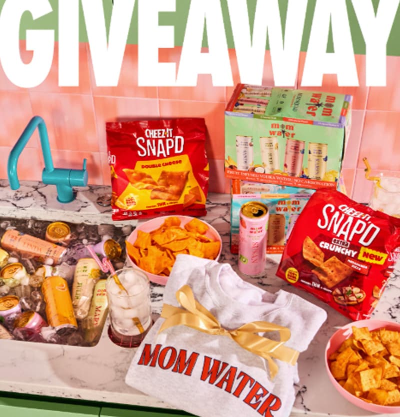 Cheez-It x Mom Water Giveaway